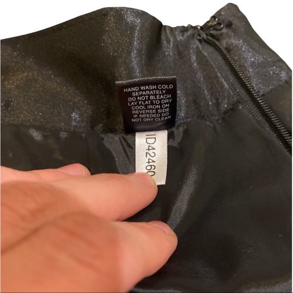 Express Design Studio Black Sequin Mini Skirt/ Size 2/ EUC!!!! - Picture 6 of 6